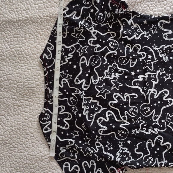 NWT Koi By Kathy Peterson Size XXS Black Metallic Gingerbread Alice Scrub Top - Picture 15 of 16